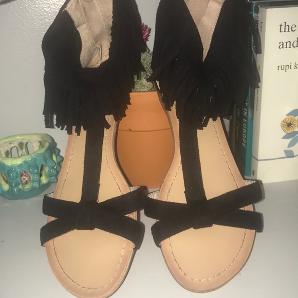 Cherish Shoes - Size 7 Sandals
